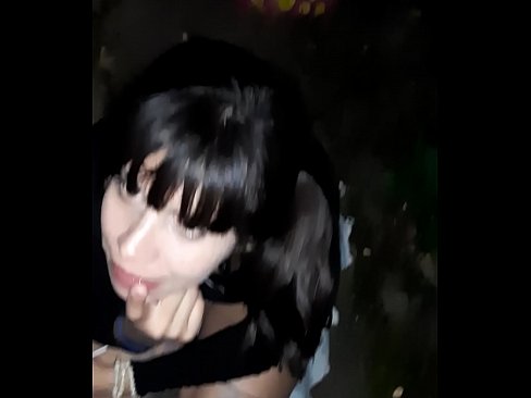 ❤️ На улица отечен пенис во замена за бонбони ❤❌ Руско порно кај нас